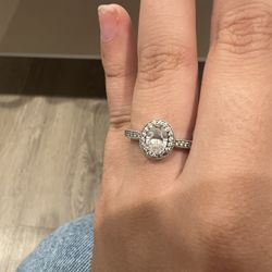 Pandora Ring