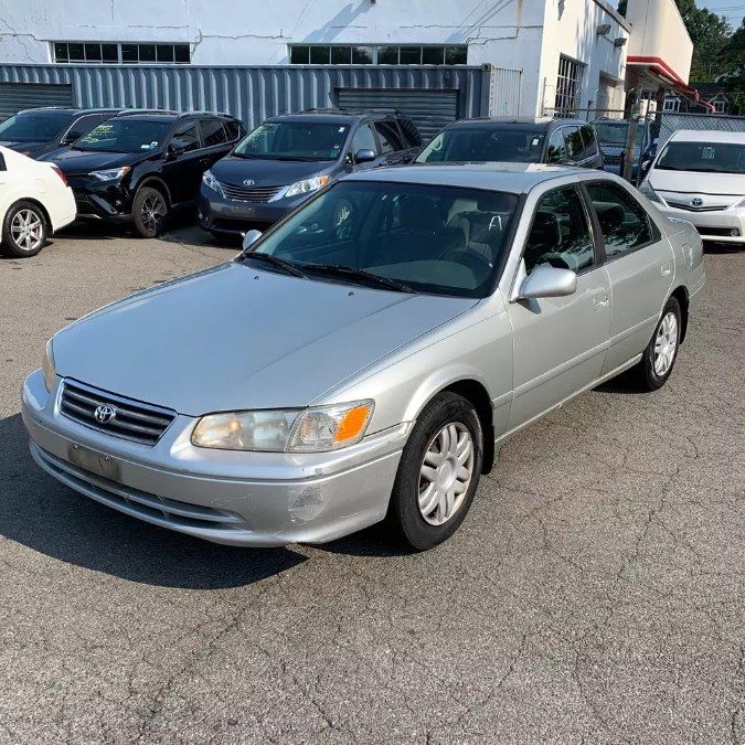 2000 Toyota Camry