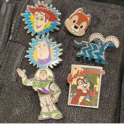 Disney Disneyland Pins Tradable   