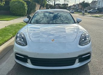 2017 Porsche Panamera