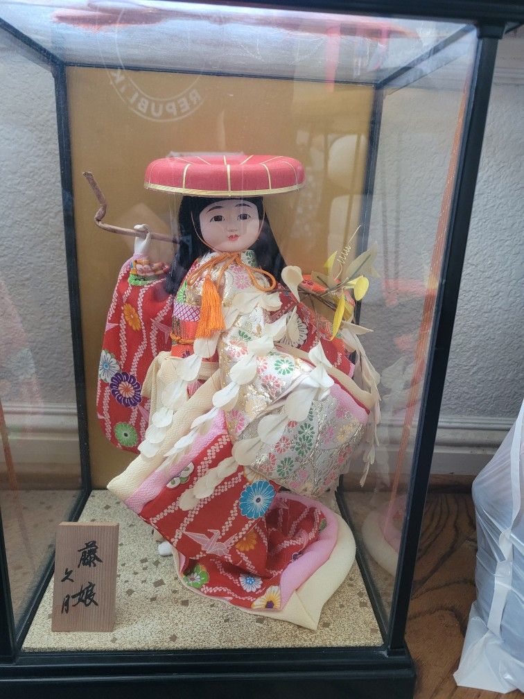 Japan Themed Statue
