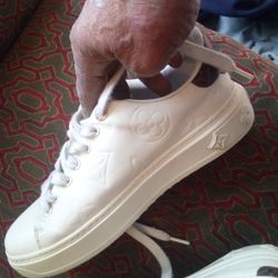 Louis Vuitton Timeout Sneakers 