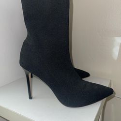 Saks Fifth Avenue Block Heel Sock Booties Black  Size 6M