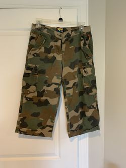 Ladies camouflage shorts (size 25”)