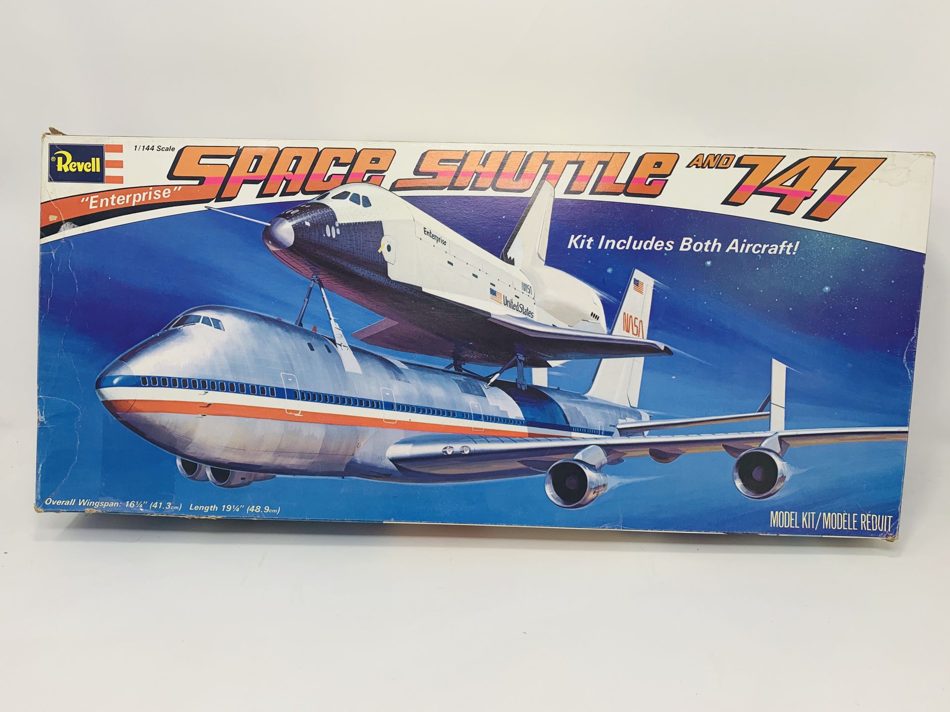 SPACE SHUTTLE ORBITER ENTERPRISE & BOEING JET 747,Plastic Model Kit,Scale:1/144
