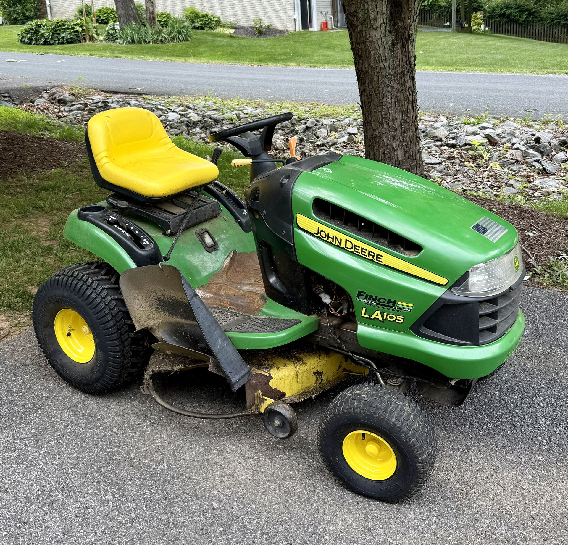 John Deere Riding Mower