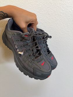 New Size 5 Nike shoes