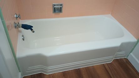 Bathtub Reglaze Like New