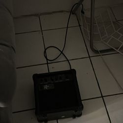 2 electric guitar and amp look at description