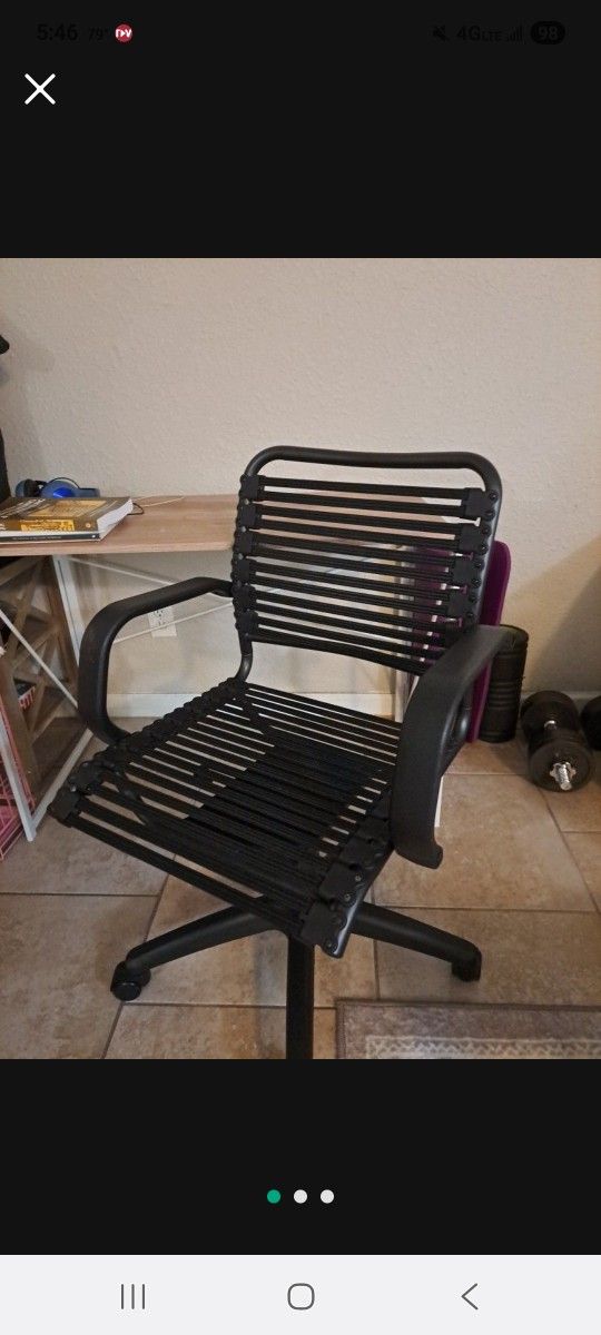 Oficie Chair