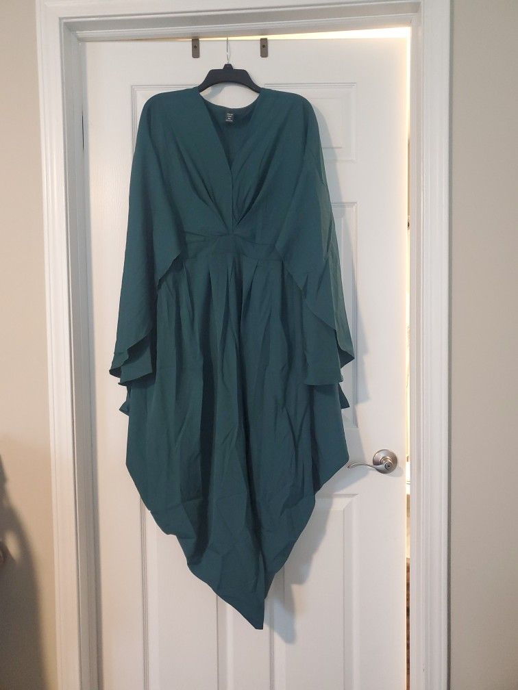 Twist Front Cloak Sleeve Cocoon Dress (Size 16)