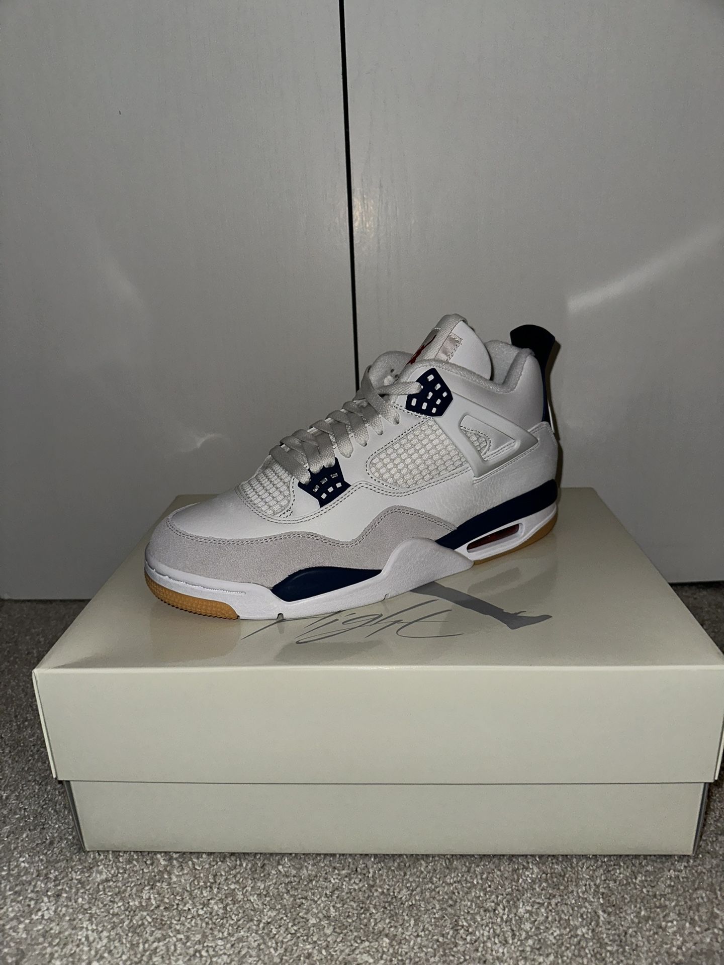 Jordan Retro 4 SB Navy - Size 10 M - Brand New