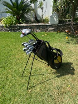 Low Cost Gd. Cond. 15 Complete Golf Club Set W/ Bag