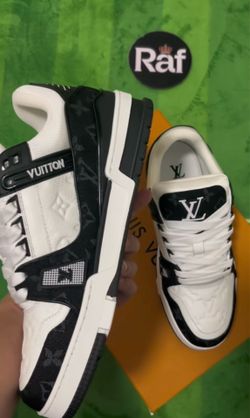 BLACK/WHITE LV