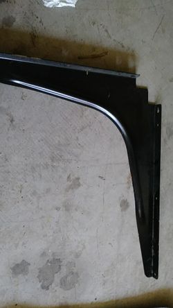 Wall braclets for desk or counter