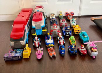 Toys-Paw Patrol toy lot