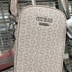 Guess Shoulder Bag