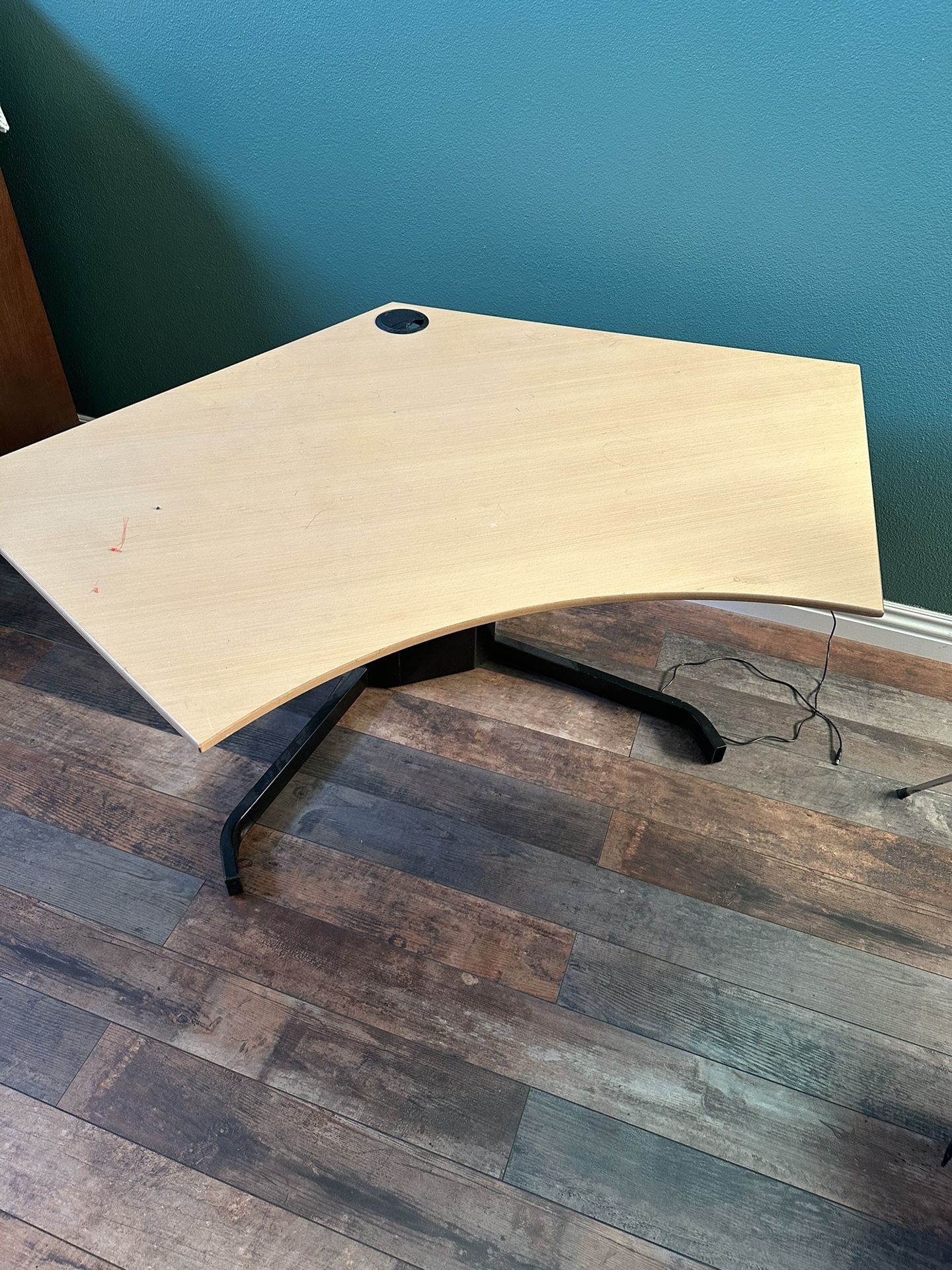 Unique Corner Table