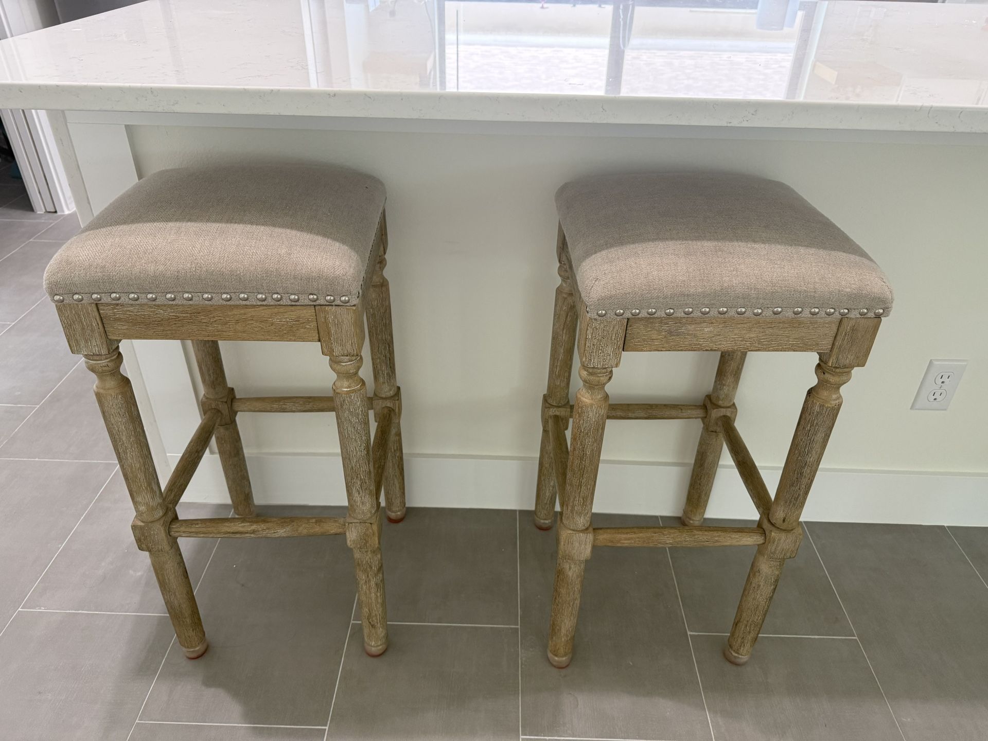 Coastal style barstool