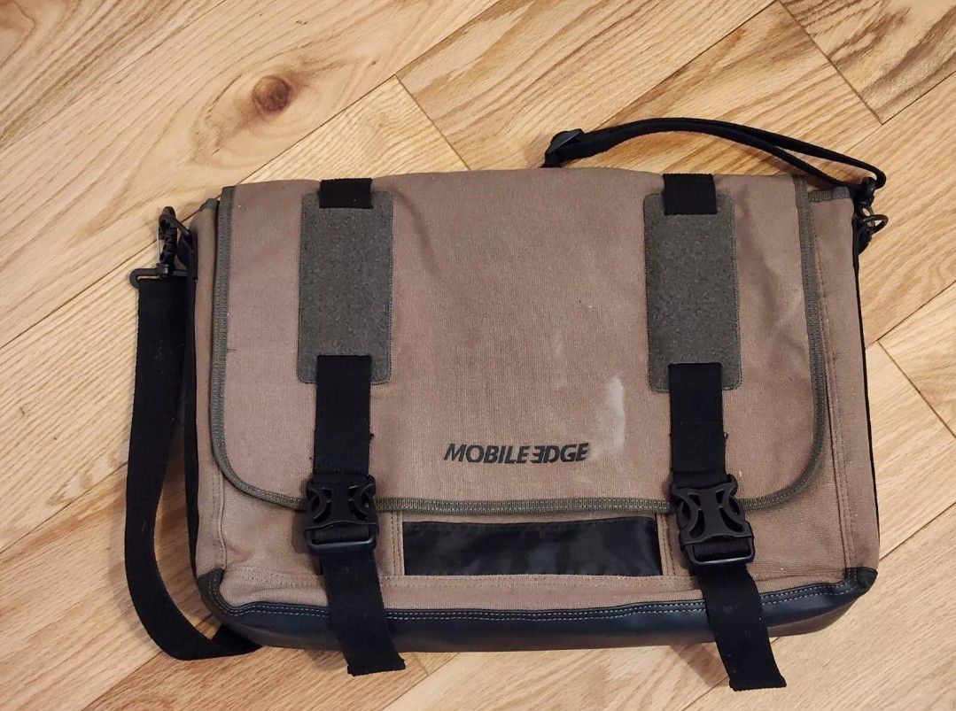 Mobile Edge Laptop Canvas Messenger Bag Shoulder Computer Eco-Friendly Olive EUC