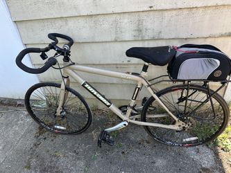 π§ Novara Safari Touring Bike β 16β Frame β REI Exclusive Adventure Machine