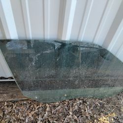 05-10 Chrysler 300 door window glass