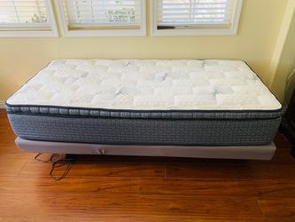 Twin XL Pillow Top Mattress with Adjustable Base