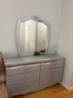 2 twin bed setsss