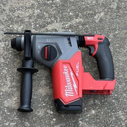 Milwaukee Fuel SDS Rotary Hammer Tool Only New Nuevo $250