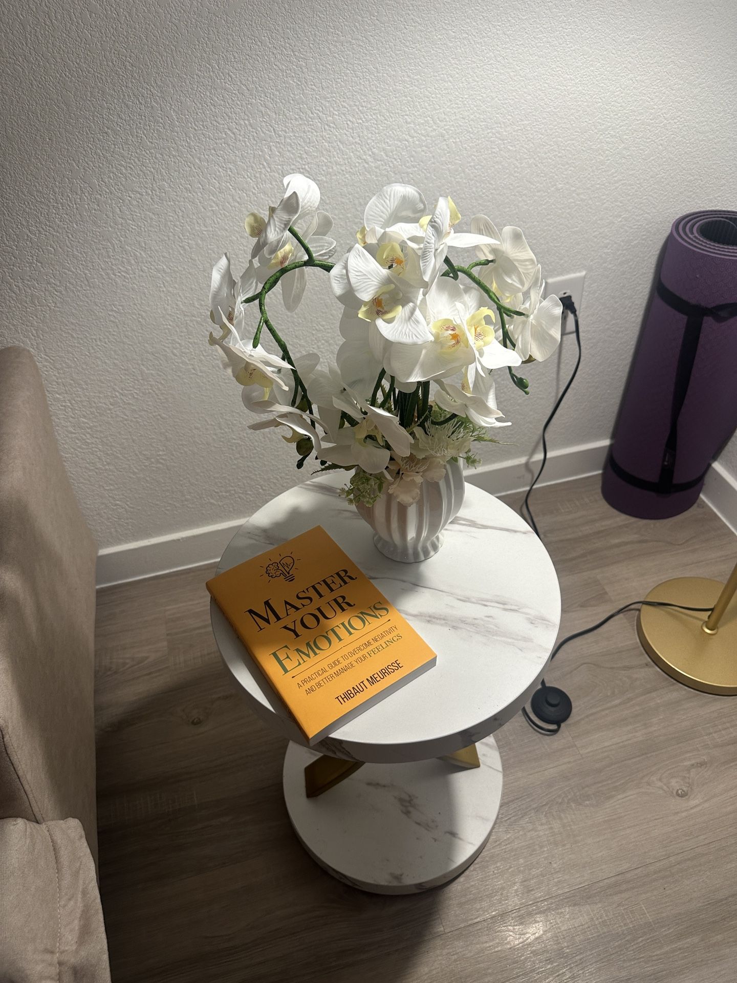 End Table / Accent Marble Table