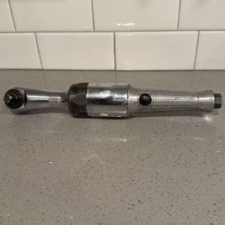 Snap-on 3/8" Drive Air Ratchet FAR72C Too
