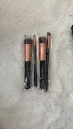 New Set Of Makeup Brushes Great Quality