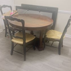 Dining Room Table With Chairs 