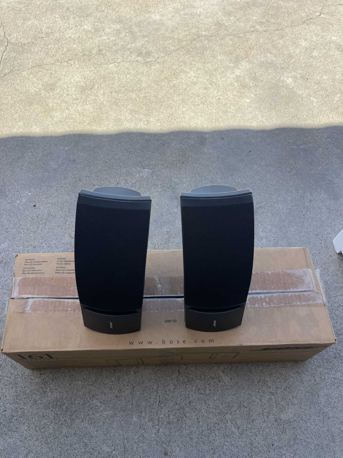 Bose Bookshelf Speakers
