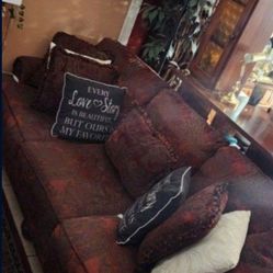 SOFA AND LOVESEAT SET