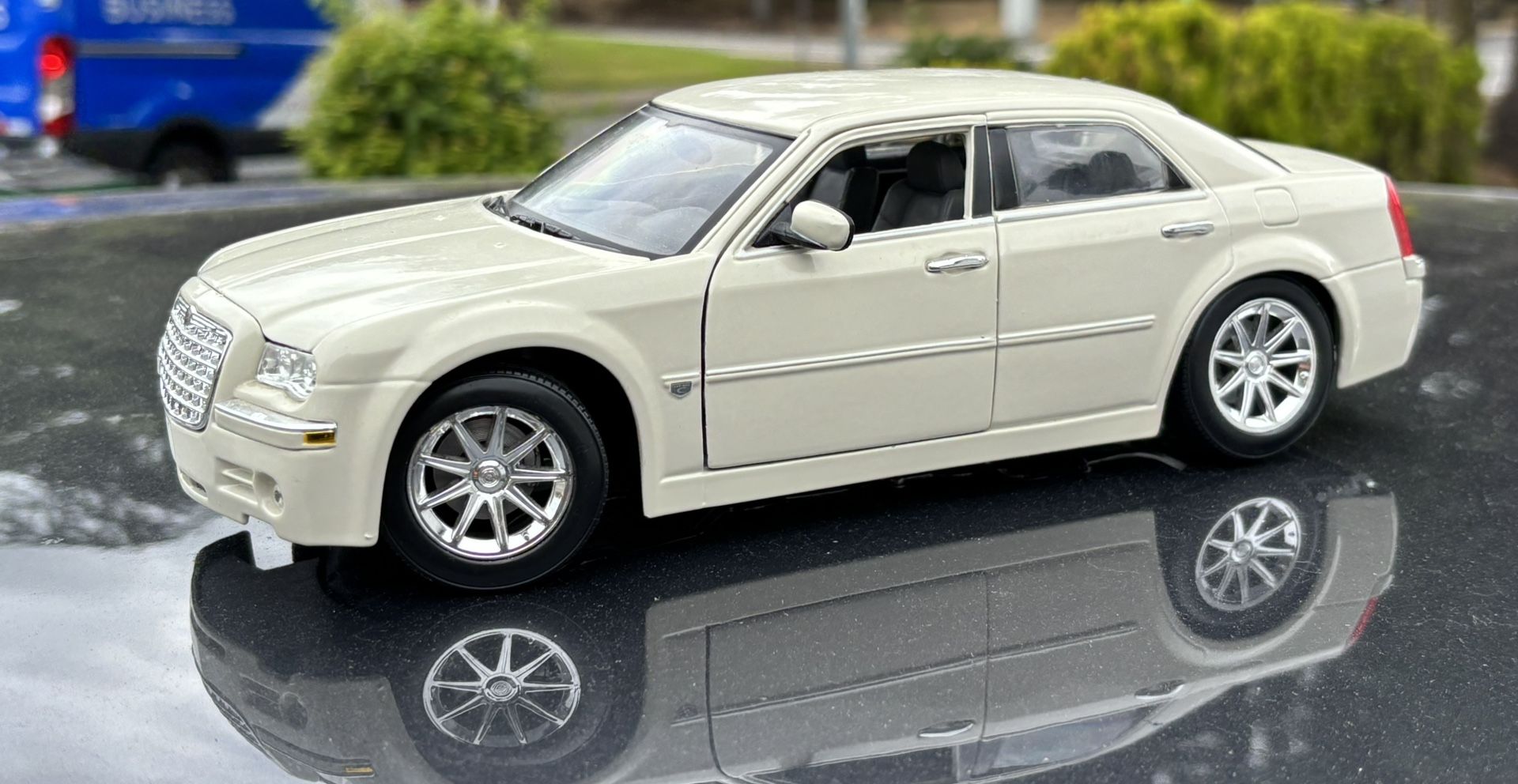 Car Model 1:18. Collectable Toys.