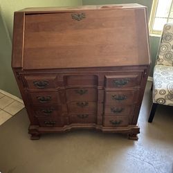 FREE - Vintage Maddox Furniture Co. Secretary Desk – Project Piece for Restoration! $0