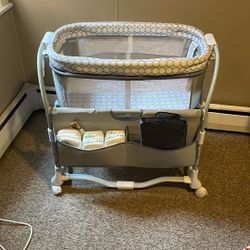 Brand New BASSINET. No Box