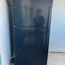 GE Refrigerator