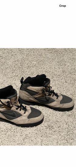 Nike High-Top Hiking Sneaker Boots
