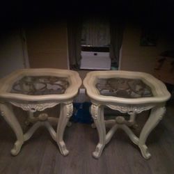 2 Ex Large Vintage End Tables 26 In Height 29 In Wide