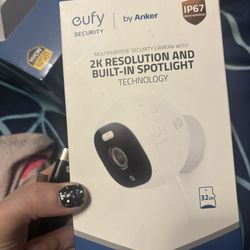 EUFY by ANKER 2K built in spot light security camera BRAND NEW NEVER BEEN OPENED!  