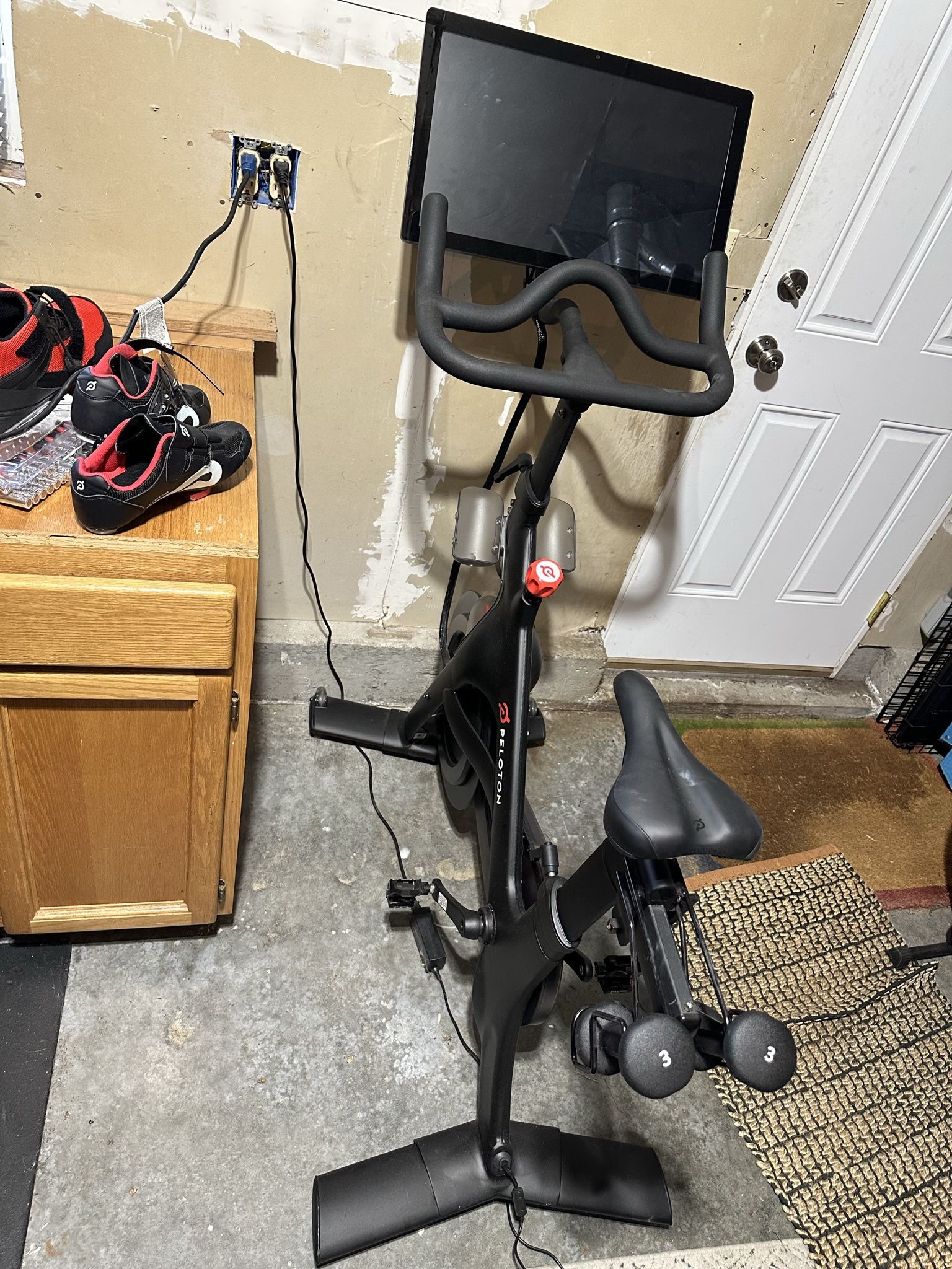 Peloton Bike - Like New