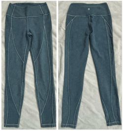 lululemon blue stonewashed high rise leggings - size 6 EUC