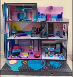L.O.L. Surprise! O.M.G. House – Real Wood Doll House with 85+ Surprises