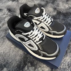 CD B30 Sneakers