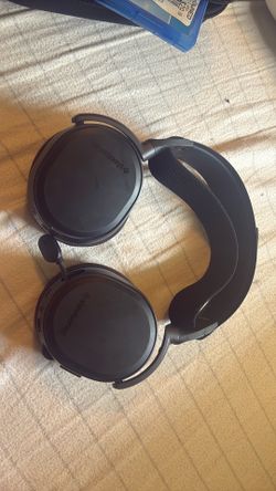 Steelseries headphones and transceiver