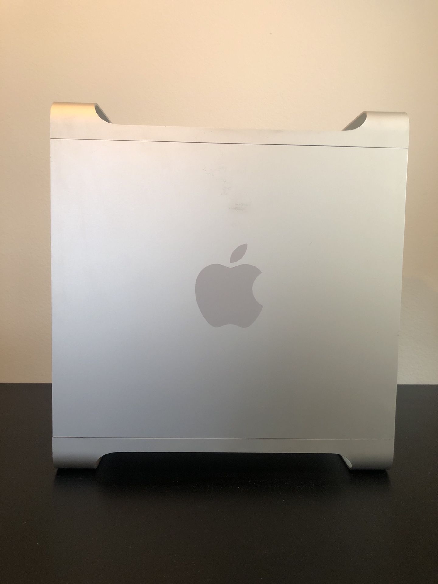 Apple Mac Pro Tower For Parts Case