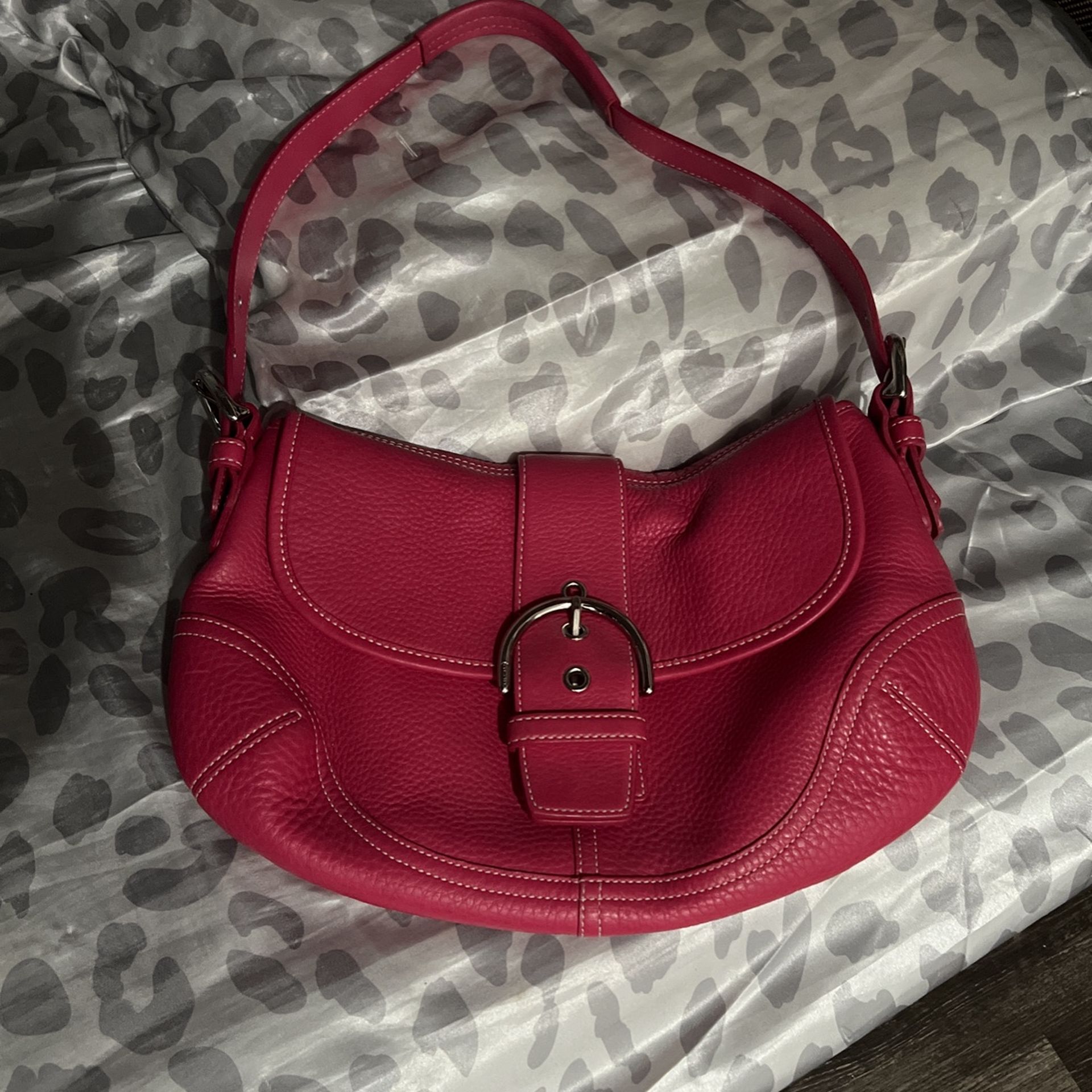 raspberry pink vintage coach shoulder bag