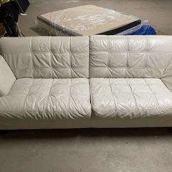 Cindy Crowford Leather Sofa 